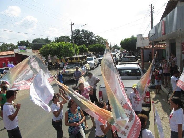 Candidato a Governador: Wellington Dias Faz Caminhada em Agricolândia  - Imagem 61