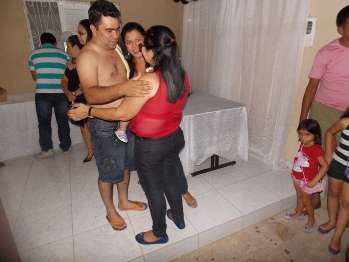 Primeira dama Lindyane Batista e amigos realizam festa surpresa ao prefeito Moisés Barbosa  - Imagem 38