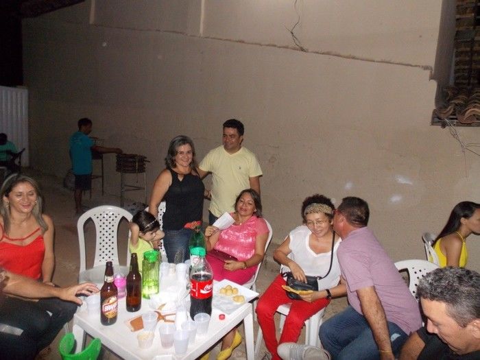Primeira dama Lindyane Batista e amigos realizam festa surpresa ao prefeito Moisés Barbosa  - Imagem 58