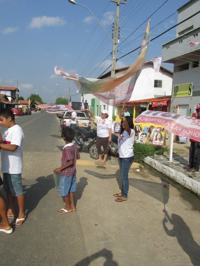 Candidato a Governador: Wellington Dias Faz Caminhada em Agricolândia  - Imagem 16