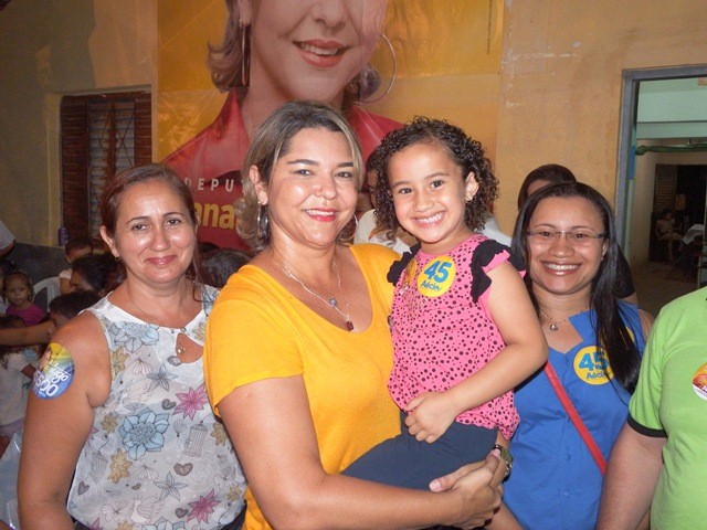 Candidata Janainna Marques participou de reunião politica no Bairro Rural em Esperantina - Imagem 2