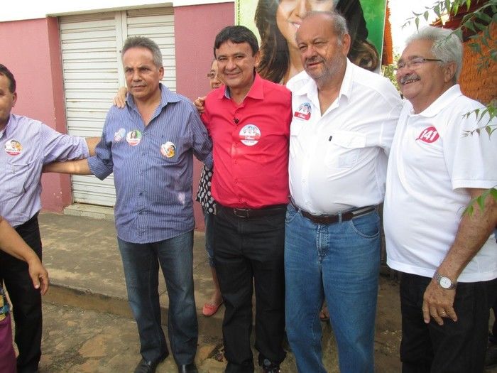 Candidato a Governador: Wellington Dias Faz Caminhada em Agricolândia  - Imagem 27