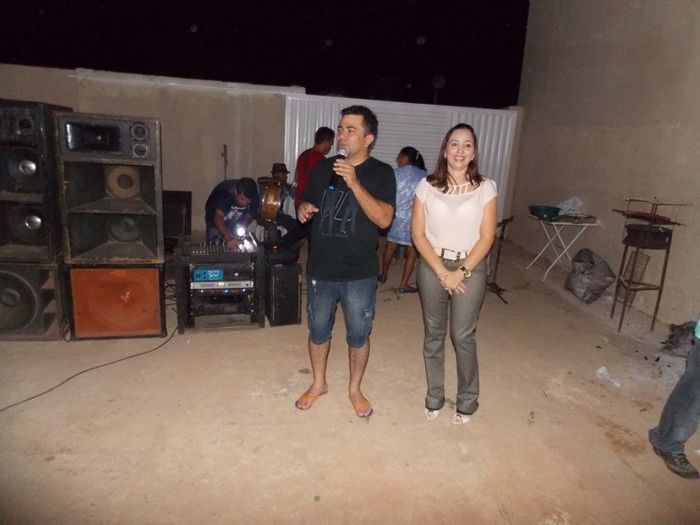 Primeira dama Lindyane Batista e amigos realizam festa surpresa ao prefeito Moisés Barbosa  - Imagem 98