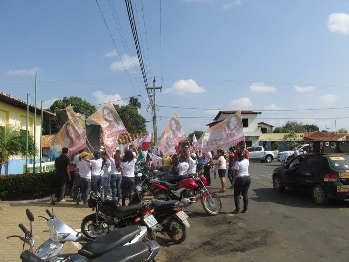 Candidato a Governador: Wellington Dias Faz Caminhada em Agricolândia  - Imagem 55
