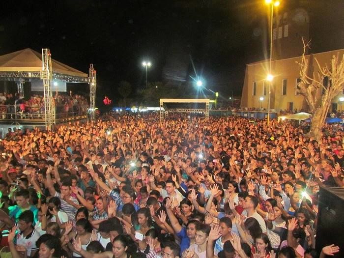 Show Evangélico atrai milhares de fies - Imagem 8