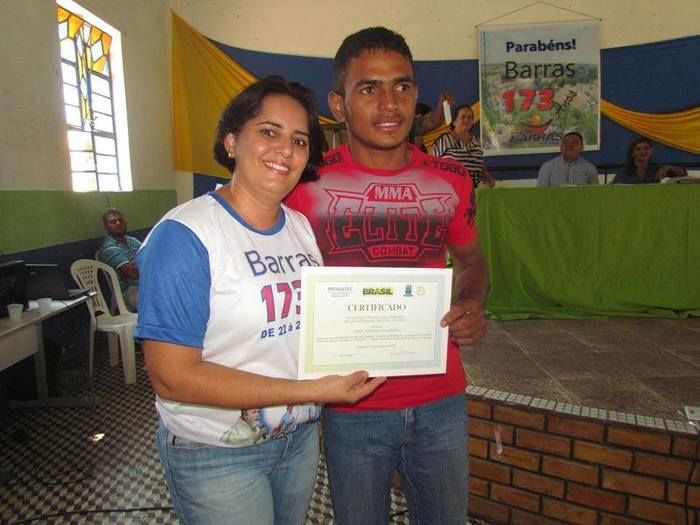 Primeira-dama Edneida Fortes entrega certificado dos cursos profissionalizantes do Pronatec - Imagem 14