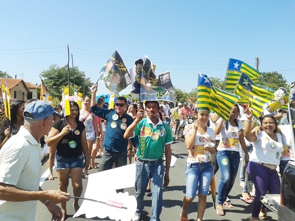 Prata do Piauí recebe à visita da candidata a deputada estadual Janaínna Marques - Imagem 14
