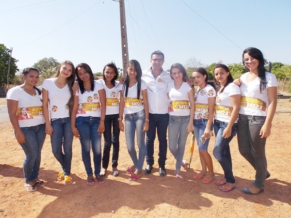 Prata do Piauí recebe à visita da candidata a deputada estadual Janaínna Marques - Imagem 2