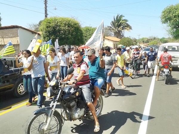 Prata do Piauí recebe à visita da candidata a deputada estadual Janaínna Marques - Imagem 44
