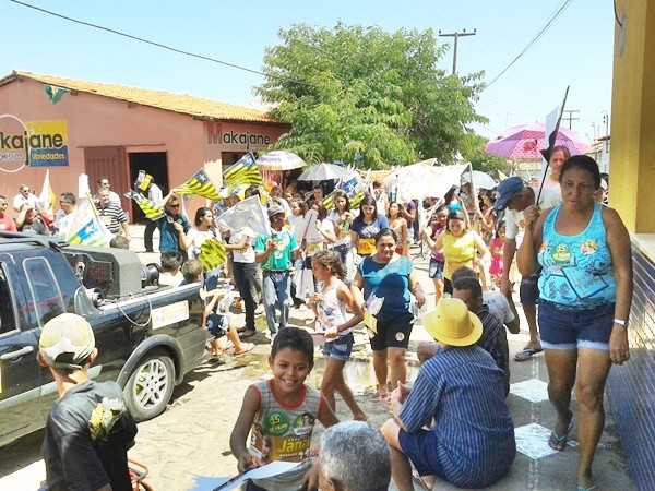 Prata do Piauí recebe à visita da candidata a deputada estadual Janaínna Marques - Imagem 51