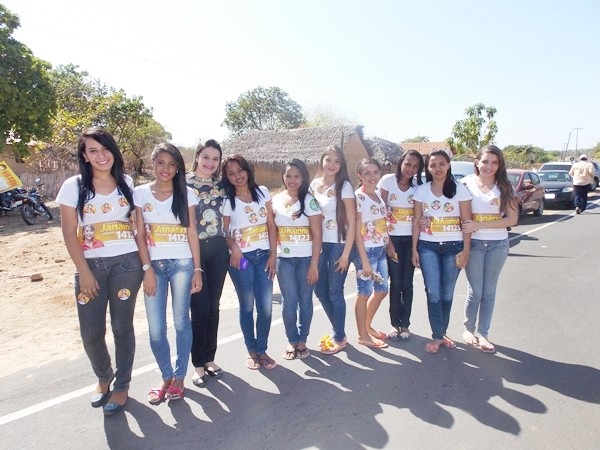 Prata do Piauí recebe à visita da candidata a deputada estadual Janaínna Marques - Imagem 3