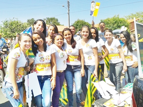 Prata do Piauí recebe à visita da candidata a deputada estadual Janaínna Marques - Imagem 20