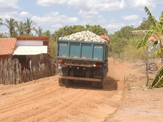 ADMINISTRAÇÃO MUNICIPAL CONTINUA INVESTINDO EM MOBILIDADE URBANA - Imagem 2