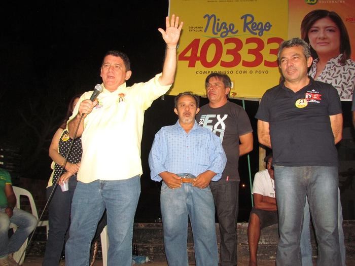 Nize Rego Realiza reunião no bairro Matadouro - Imagem 3