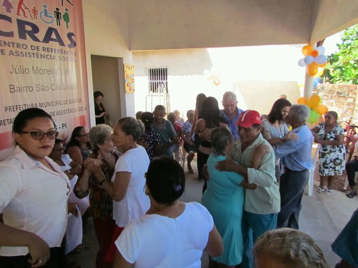 Centro de Referência do Idoso e CRAS realizaram festa em homenagem aos Pais - Imagem 16