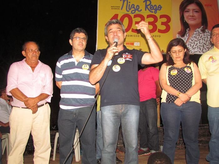 Nize Rego Realiza reunião no bairro Matadouro - Imagem 1