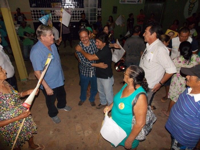 Prefeito Moisés Barbosa realizou grande carreata e recepciona os Deputados Wilson Brandão e Hugo Napoleão. - Imagem 12