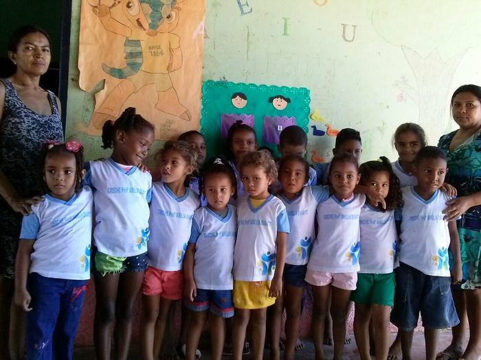 Alunos da rede municipal de ensino recebem fardamentos - Imagem 13