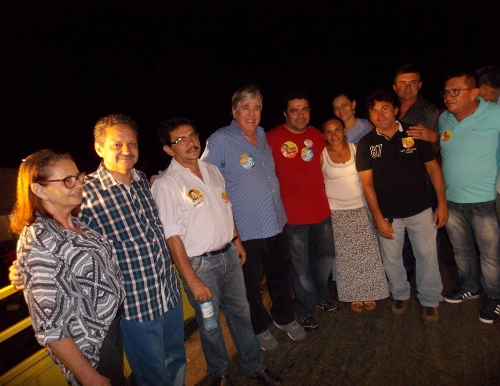 Prefeito Moisés Barbosa realizou grande carreata e recepciona os Deputados Wilson Brandão e Hugo Napoleão.