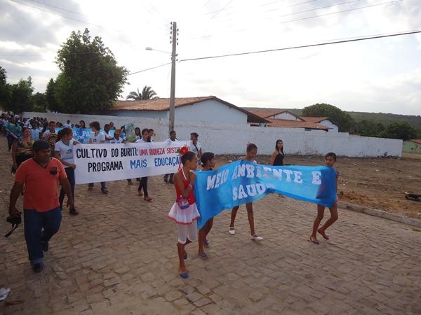 Alunos Realizaram Caminhada Cívica  - Imagem 14
