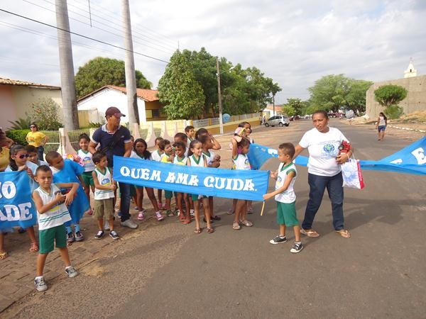 Alunos Realizaram Caminhada Cívica  - Imagem 104