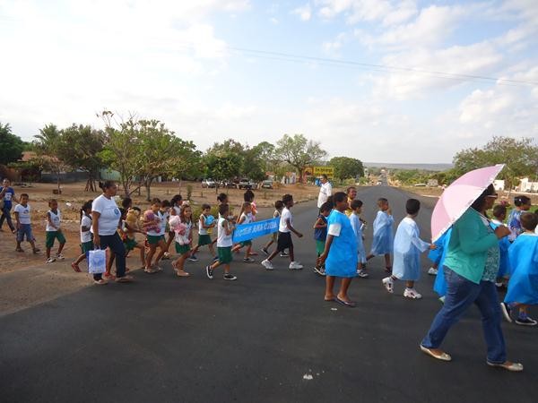 Alunos Realizaram Caminhada Cívica  - Imagem 19