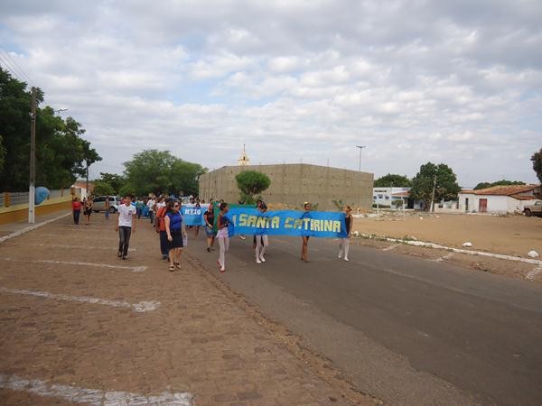 Alunos Realizaram Caminhada Cívica  - Imagem 41