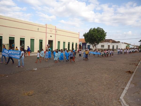 Alunos Realizaram Caminhada Cívica  - Imagem 40