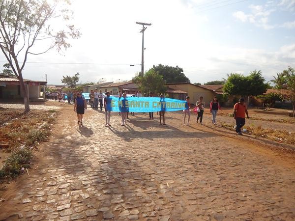 Alunos Realizaram Caminhada Cívica  - Imagem 16