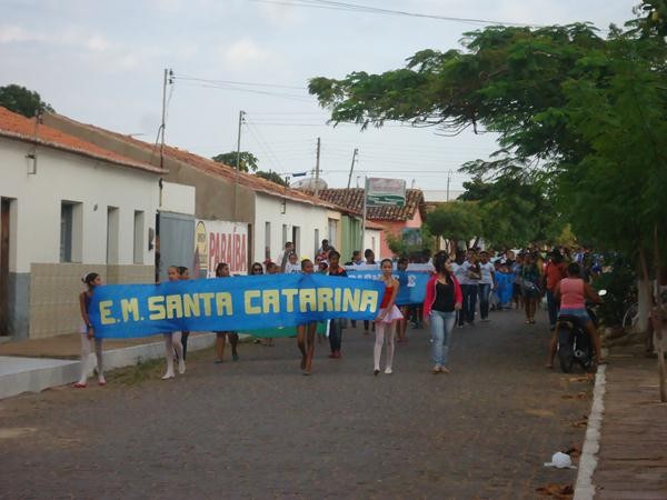 Alunos Realizaram Caminhada Cívica  - Imagem 35