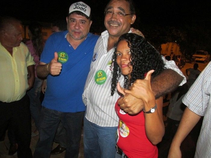 Prefeito: Walter Alencar Faz inauguração de Comité do 15 do Candidato a Governador ZÉ FILHO em Agricolândia.  - Imagem 16
