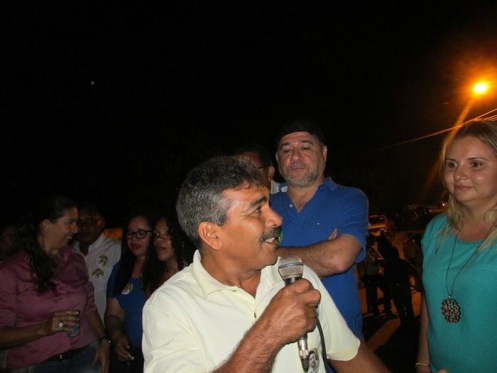 Prefeito: Walter Alencar Faz inauguração de Comité do 15 do Candidato a Governador ZÉ FILHO em Agricolândia.  - Imagem 26