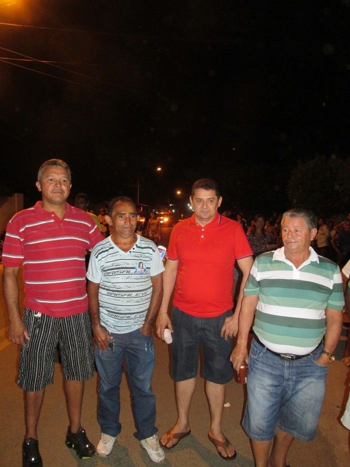 Prefeito: Walter Alencar Faz inauguração de Comité do 15 do Candidato a Governador ZÉ FILHO em Agricolândia.  - Imagem 2