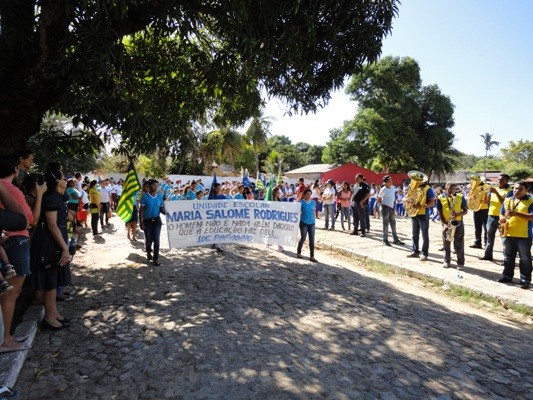 Prefeito e autoridades participam do desfile de 7 de setembro  - Imagem 32