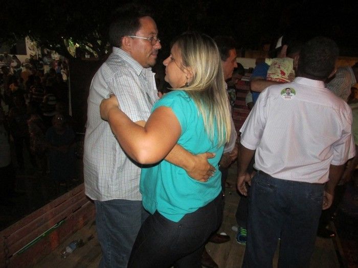 Prefeito: Walter Alencar Faz inauguração de Comité do 15 do Candidato a Governador ZÉ FILHO em Agricolândia.  - Imagem 43