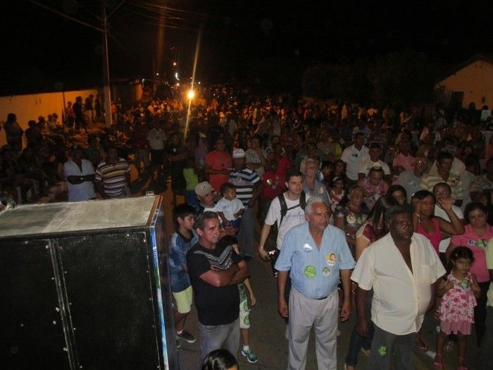 Prefeito: Walter Alencar Faz inauguração de Comité do 15 do Candidato a Governador ZÉ FILHO em Agricolândia.  - Imagem 18