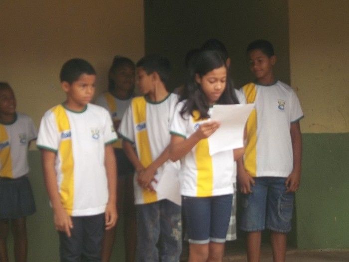 Escola Rural promove desfile cívico por estradas vicinais da comunidade  - Imagem 5