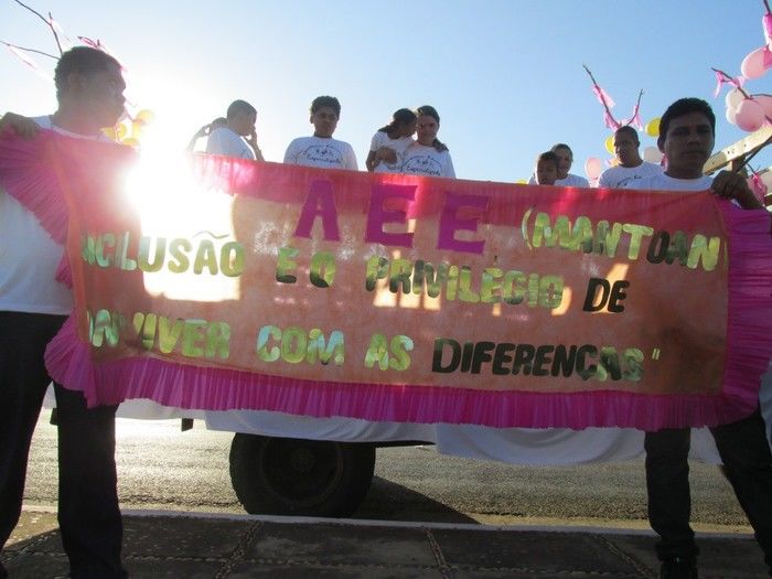 Rede de Ensino Estadual e Municipal leva 1.326 Alunos para desfilar no 7 de Setembro em Agricolândia - Imagem 14