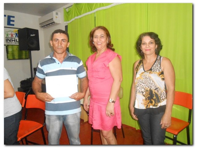 Pedreiros são diplomados em Inhuma, entrega de certificados - Imagem 17