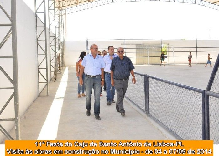 Prefeito e comitiva visitam obras pela cidade - Imagem 11