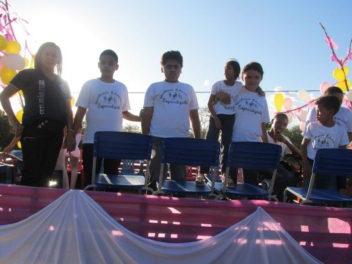 Rede de Ensino Estadual e Municipal leva 1.326 Alunos para desfilar no 7 de Setembro em Agricolândia - Imagem 15