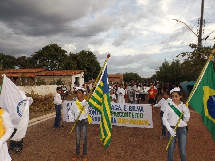 Desfile Cívico das Escolas Municipais em comemoração ao dia 7 de setembro em Nossa Sra. De Nazaré - Imagem 10