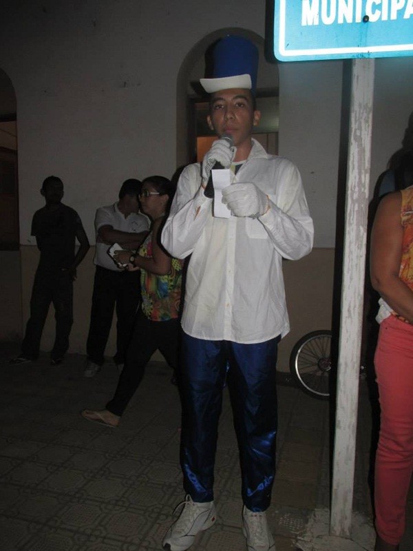 UESM realiza desfile cívico com o tema: “50 anos de educação de qualidade transformando vidas” - Imagem 54