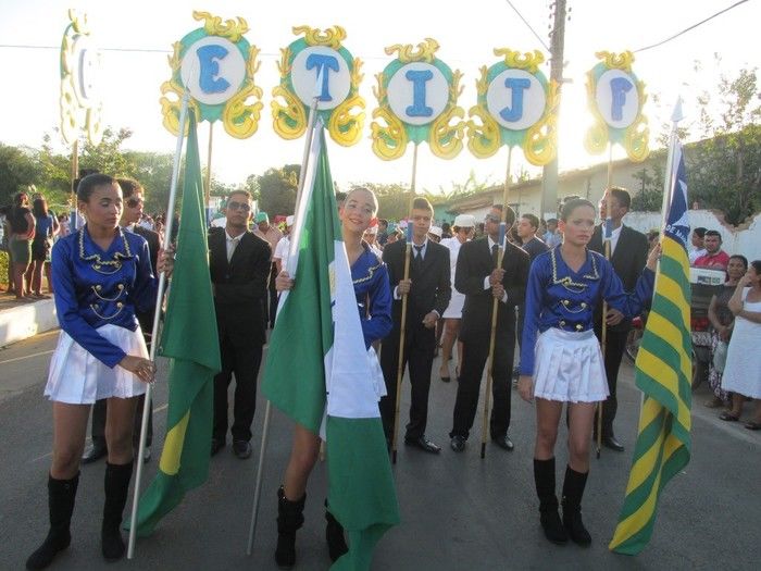 Rede de Ensino Estadual e Municipal leva 1.326 Alunos para desfilar no 7 de Setembro em Agricolândia - Imagem 34