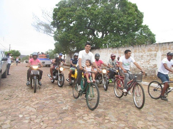UESM realiza desfile cívico com o tema: “50 anos de educação de qualidade transformando vidas” - Imagem 28