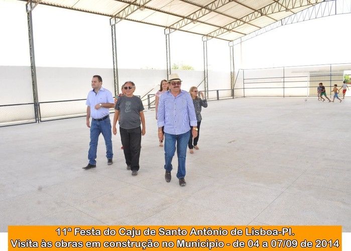 Prefeito e comitiva visitam obras pela cidade - Imagem 8