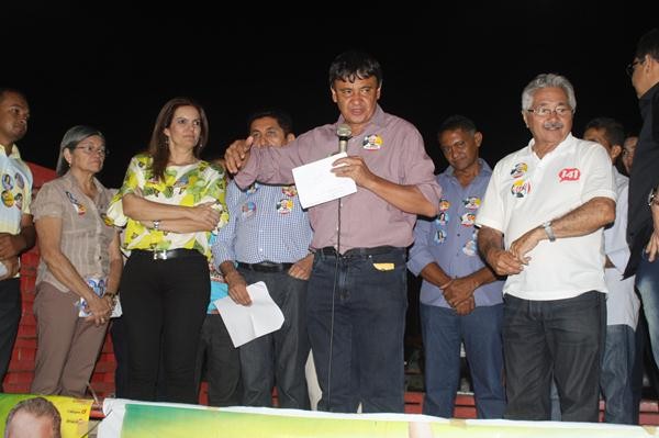 Coligação com a “Força do Povo” faz caminhada em Ipiranga do Piauí - Imagem 66