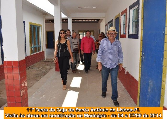 Prefeito e comitiva visitam obras pela cidade - Imagem 5