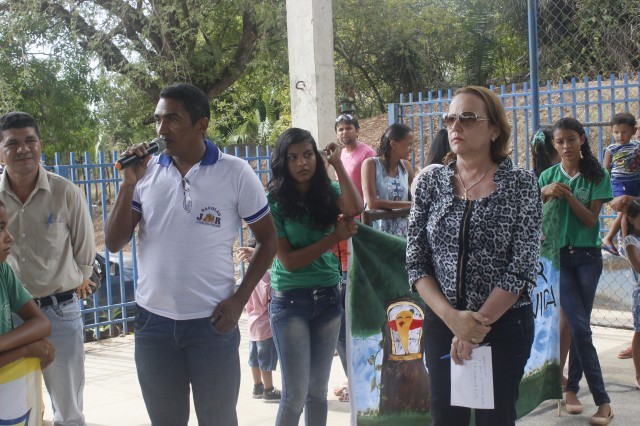 Milhares de alunos participaram do desfile dos 7 de setembro no município  - Imagem 76
