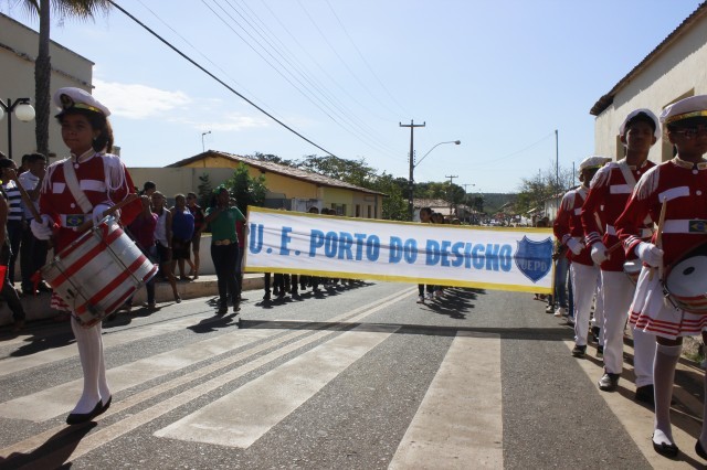 Milhares de alunos participaram do desfile dos 7 de setembro no município  - Imagem 3